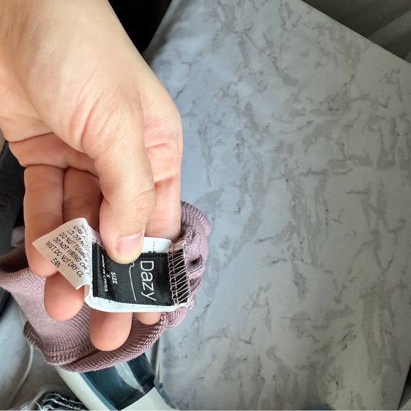 DAZY Women’s Purple Crop Crewneck Sweater Size Small - Picture 2 of 4